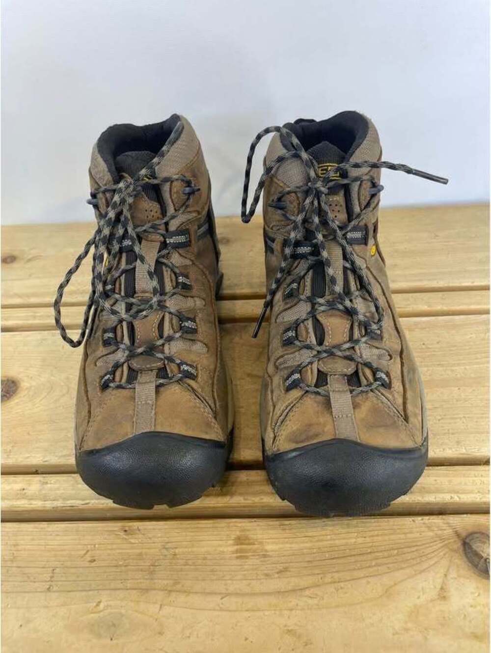 KEEN Targhee II Mid Waterproof Hiking Boots Men's Size 11 - Picture 8 of 10